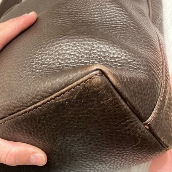 Dooney and Bourke dark brown leather shoulder bag - Picture 11 of 15